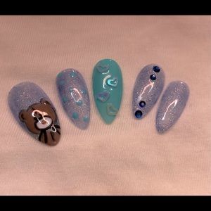 dm me for customized press on